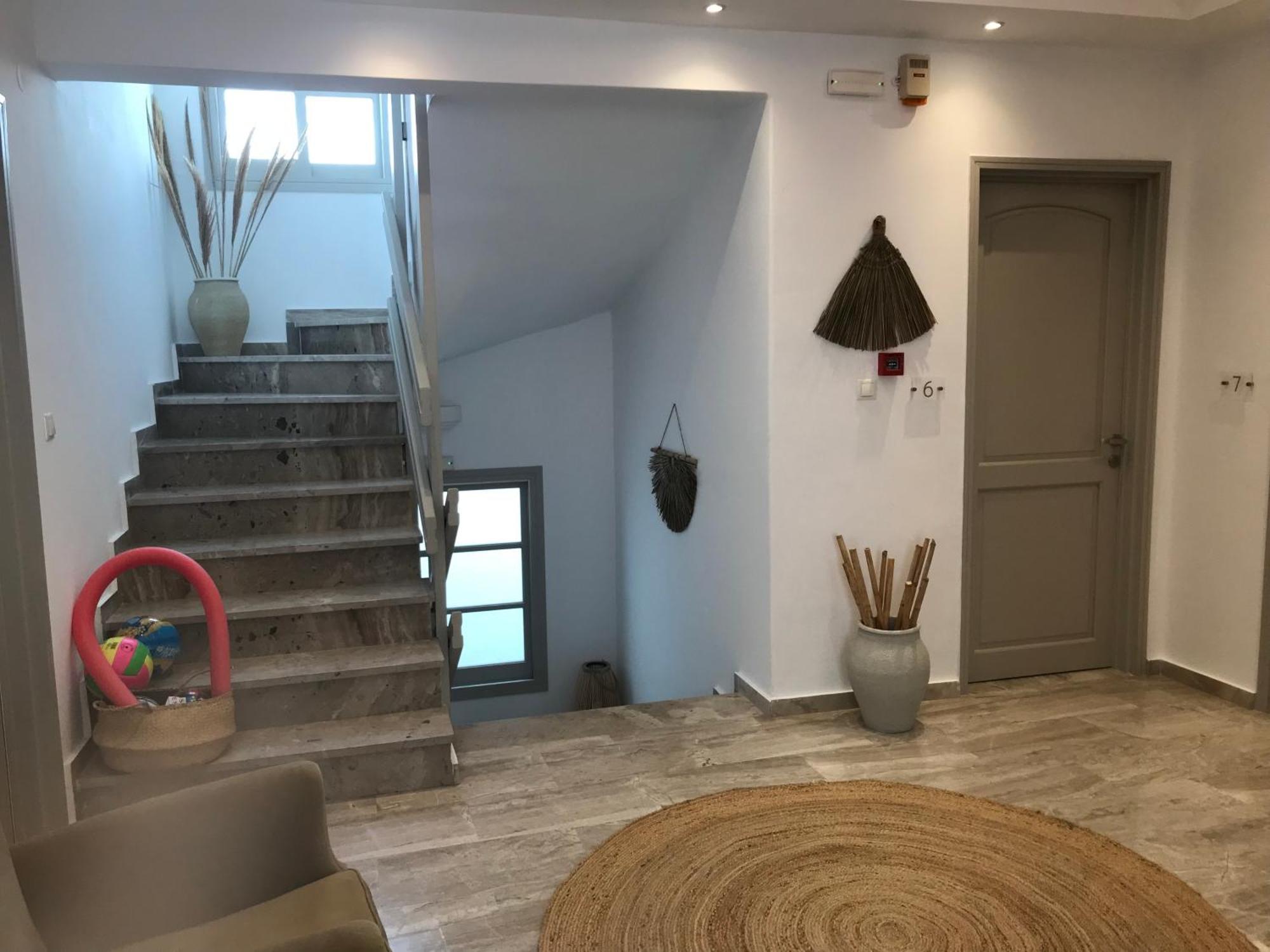 Vassiliki Rooms Parikia  Exterior photo